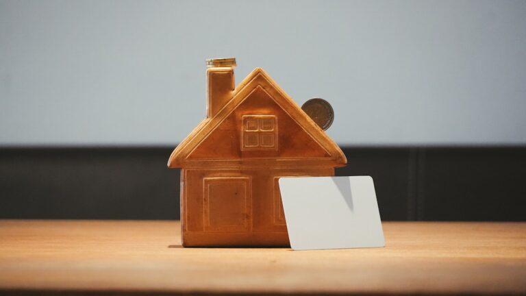 Photo real estate with credit